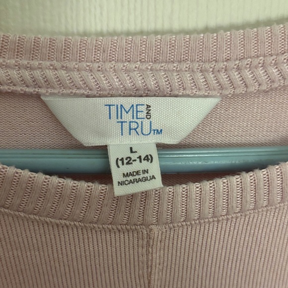Time and Tru Women's Light Pink Sweatshirt - Picture 2 of 3